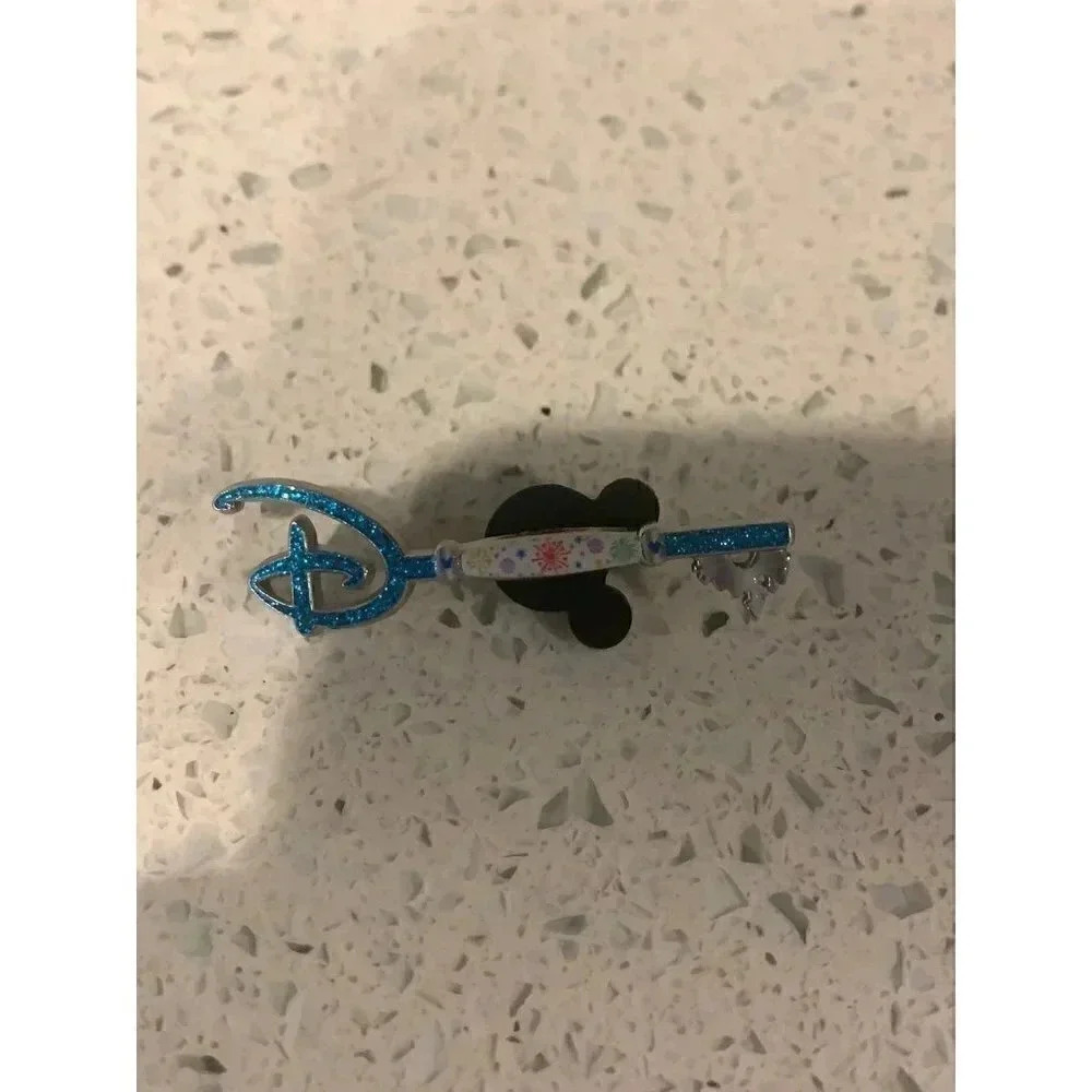 Disney Celebration‎ Key Pin